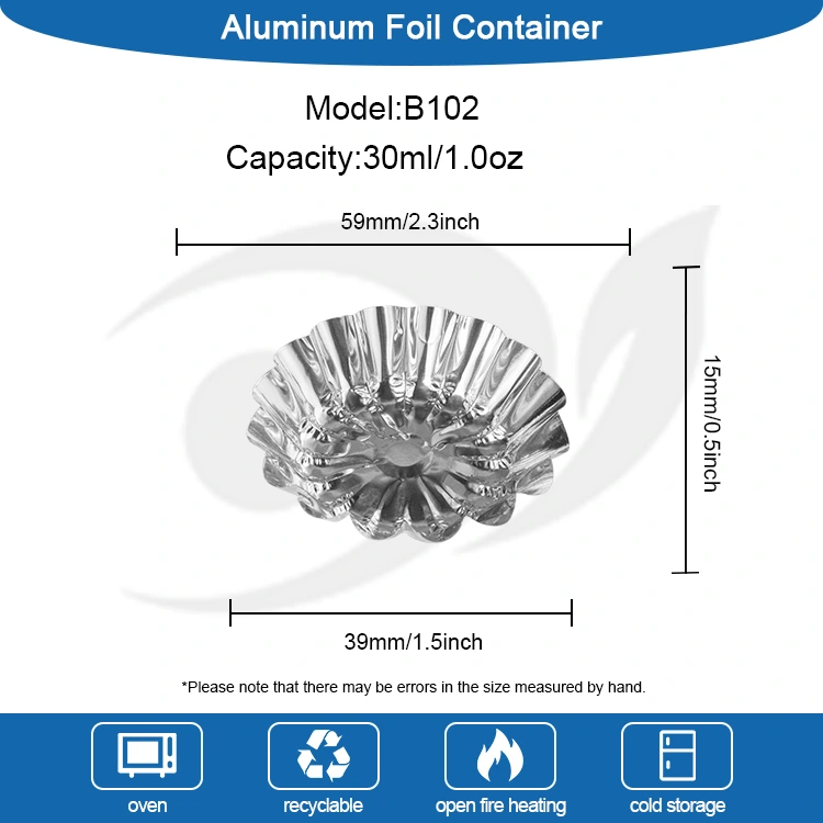 계란 타르트는 에어 프라이어 실버 알루미늄 호일 식품 용기에 구워집니다.